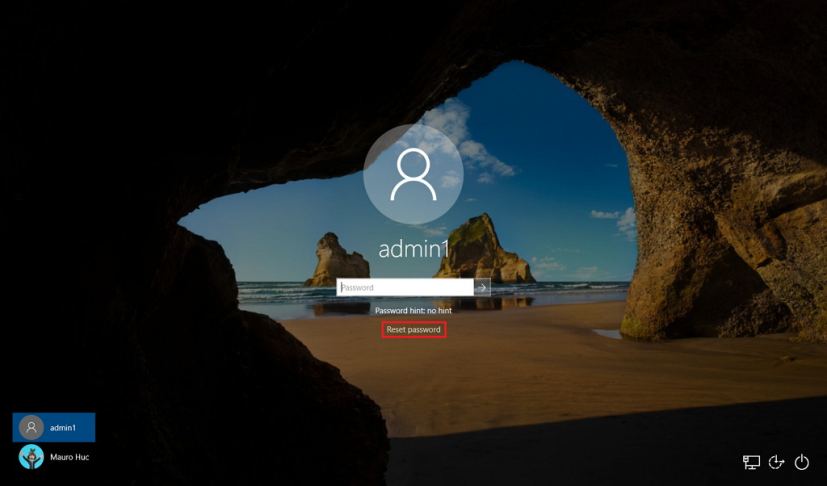 Windows 10 lock screen with Reset password option