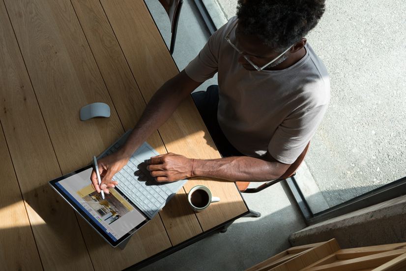 Surface LTE on table with pen. Source Microsoft.