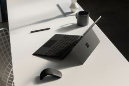 Surface Pro 6 in black